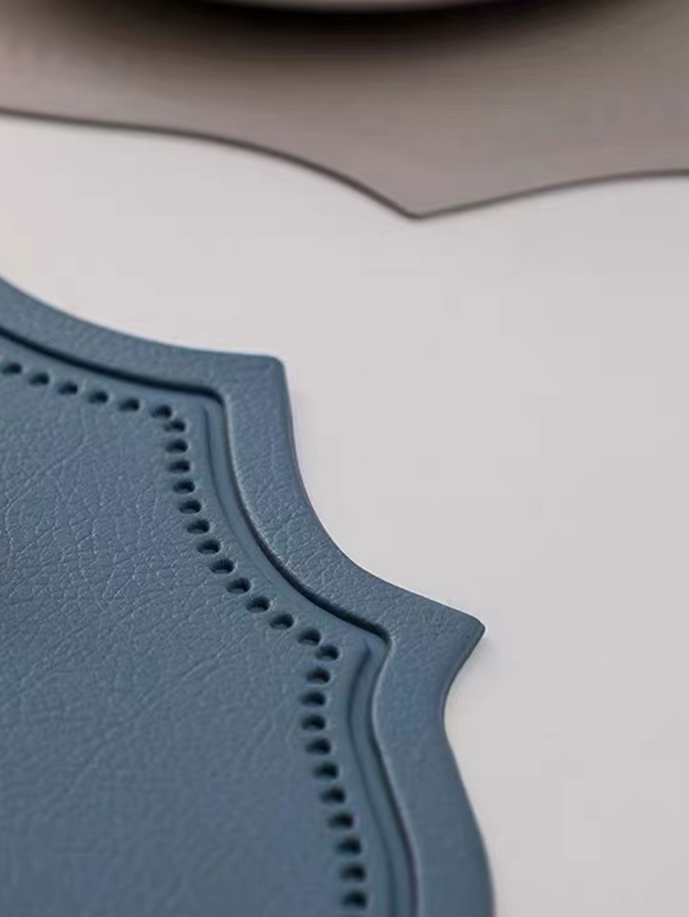 Deri Placemat Ins Tarzı Yemek  - Leatherwork Desk incelemesi ve fiyatı